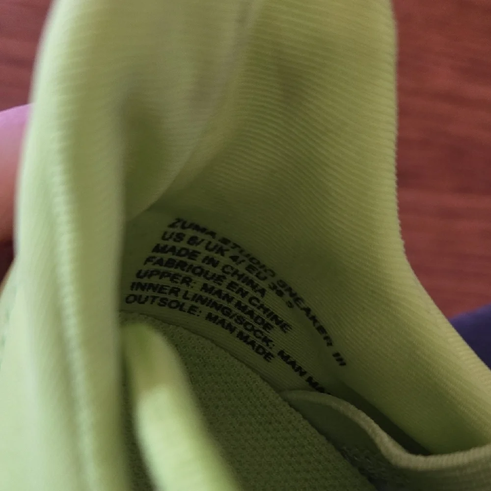 Fabletics Size 6 Bright Lime Green Athletic Outdoor Gym Sneakers